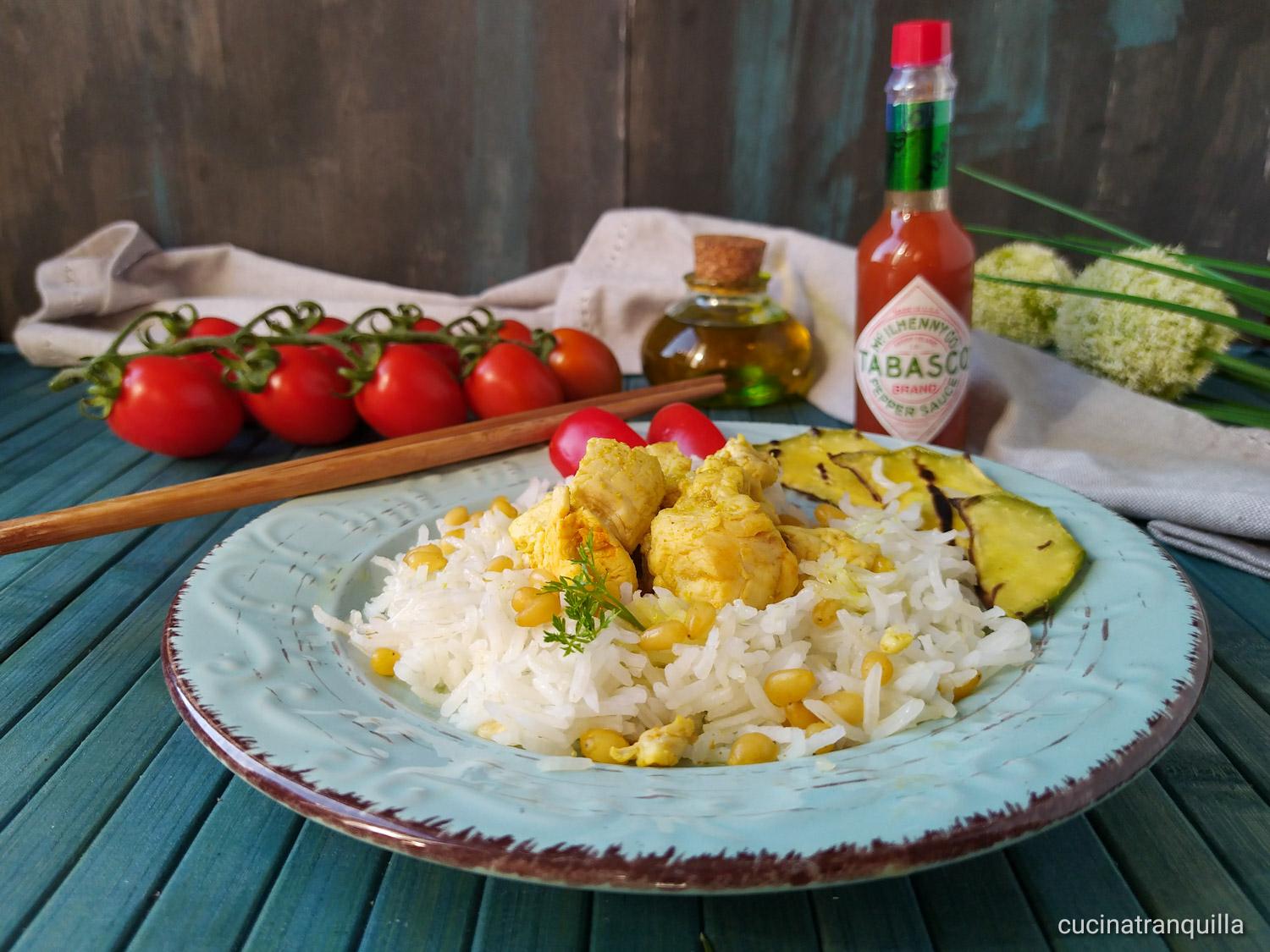 Riso basmati con pollo al curry e tabasco