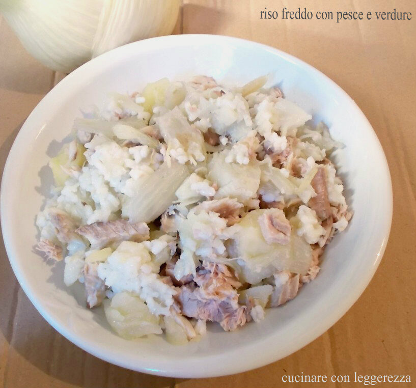 Riso freddo con pesce e verdure