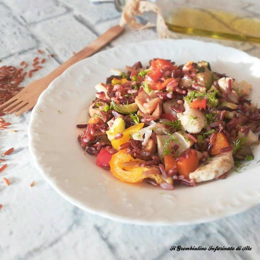 Riso rosso selvaggio con le verdure