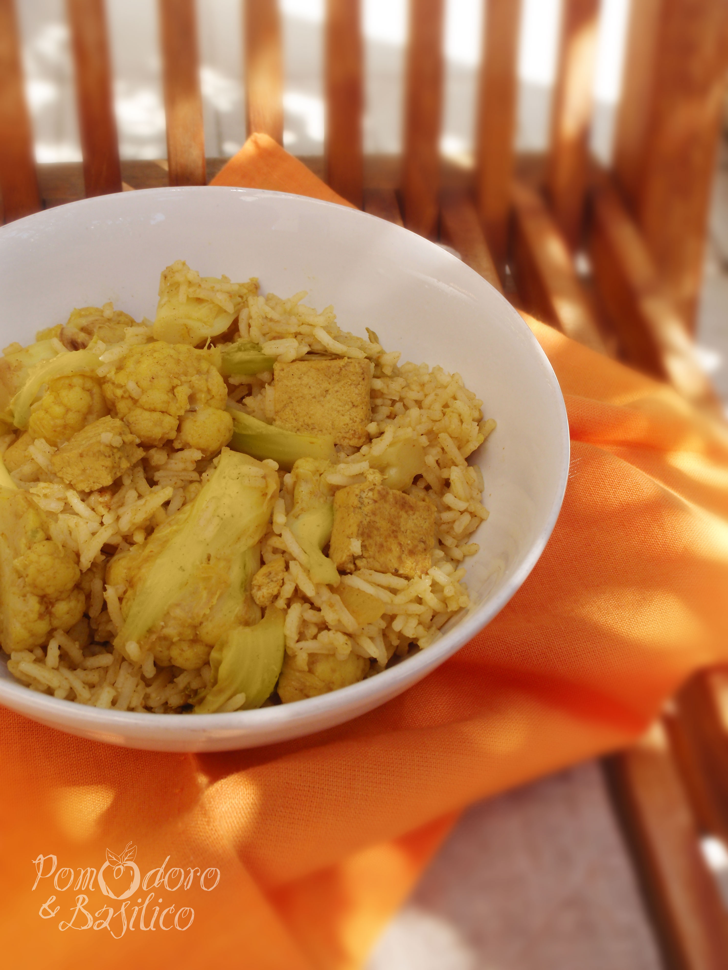 Riso saltato con curry di cavolfiore