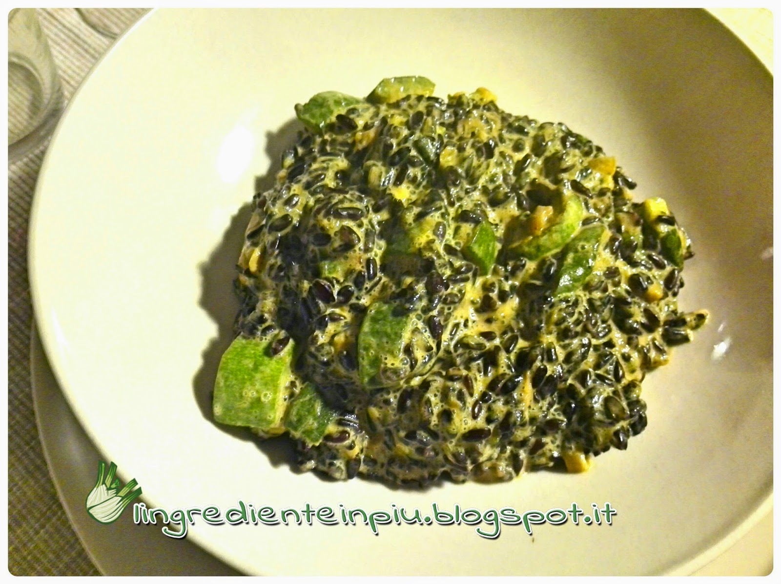 Riso venere con zucchine in crema speziata