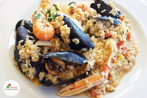 Risotto ai frutti di mare o risotto alla pescatora