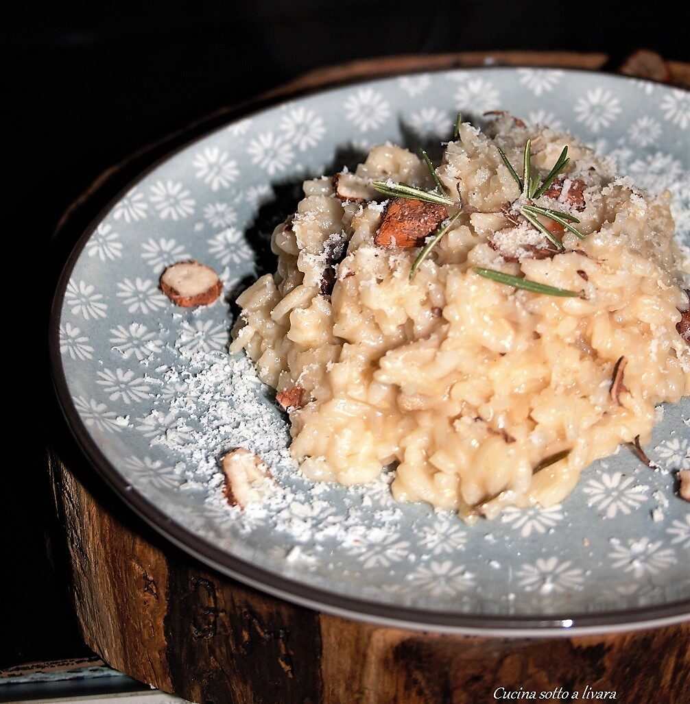 RISOTTO AL CASTELMAGNO E NOCCIOLE