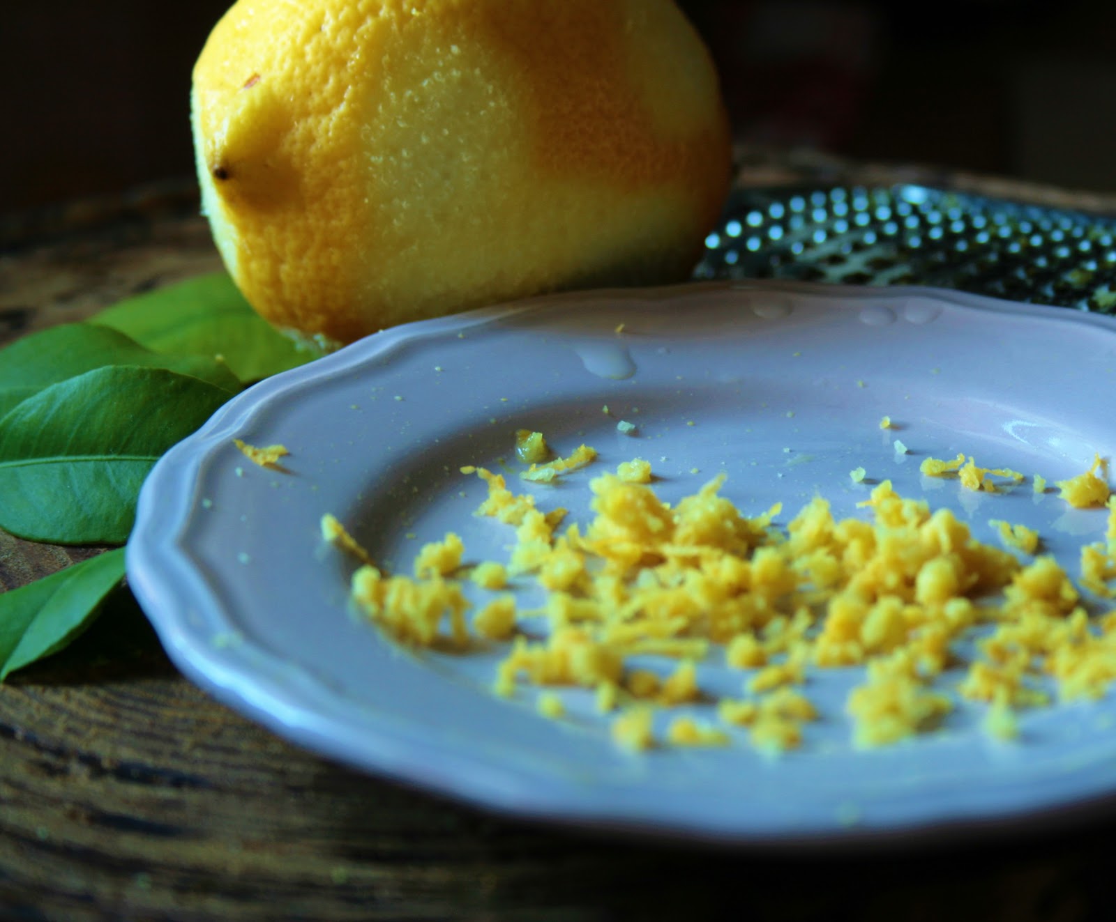 Risotto al limone , pepe nero e fiori edibili