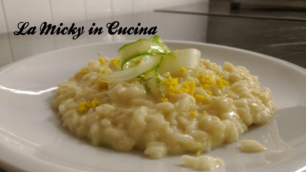 Risotto al parmigiano, tuorlo e asparagi