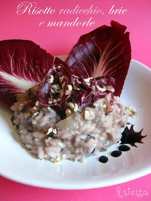 Risotto al radicchio, brie e mandorle