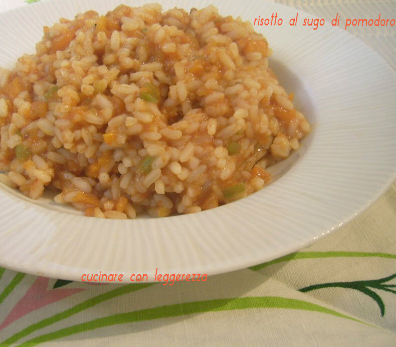 Risotto al sugo di pomodoro