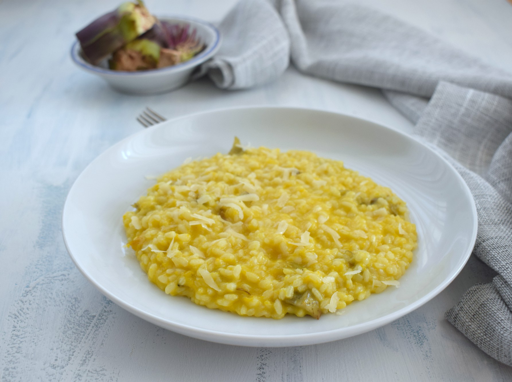 Risotto alla crema di peperone con carciofi