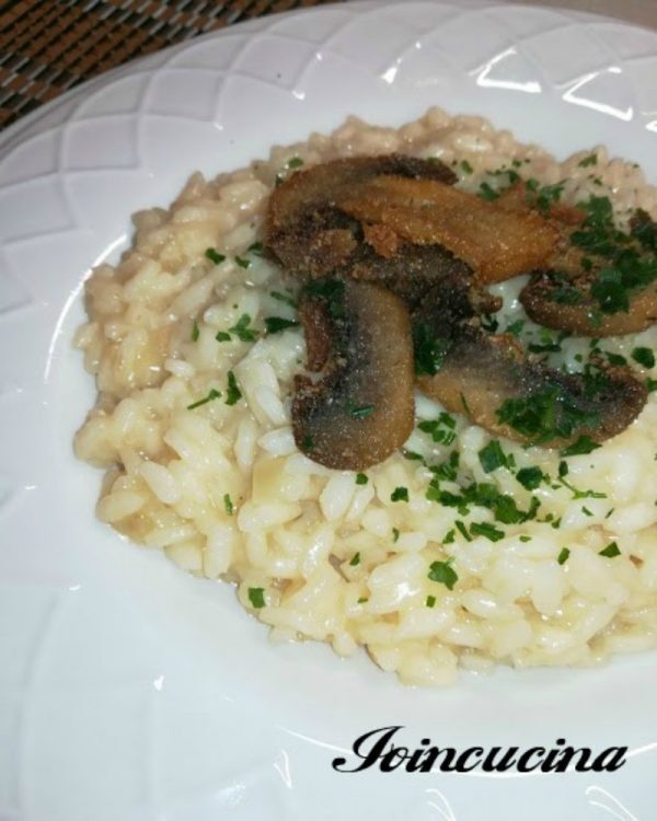 Risotto alla parmigiana con funghi fritti