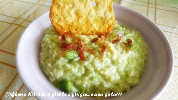 Risotto allo speck con asparagi e cialda di parmigiano di gloria kitchenusa