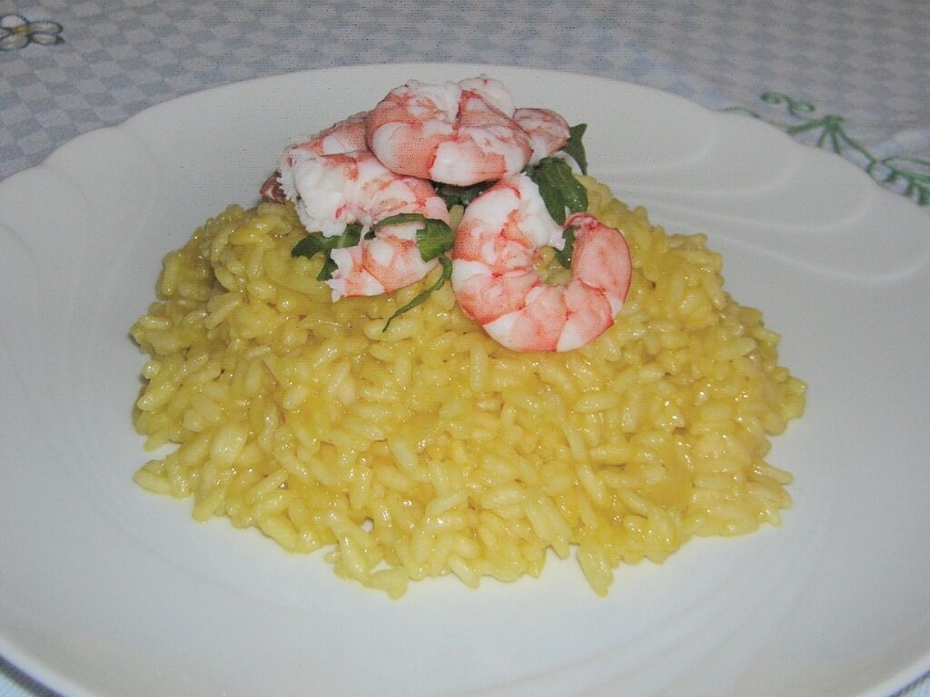Risotto allo zafferano e gamberetti