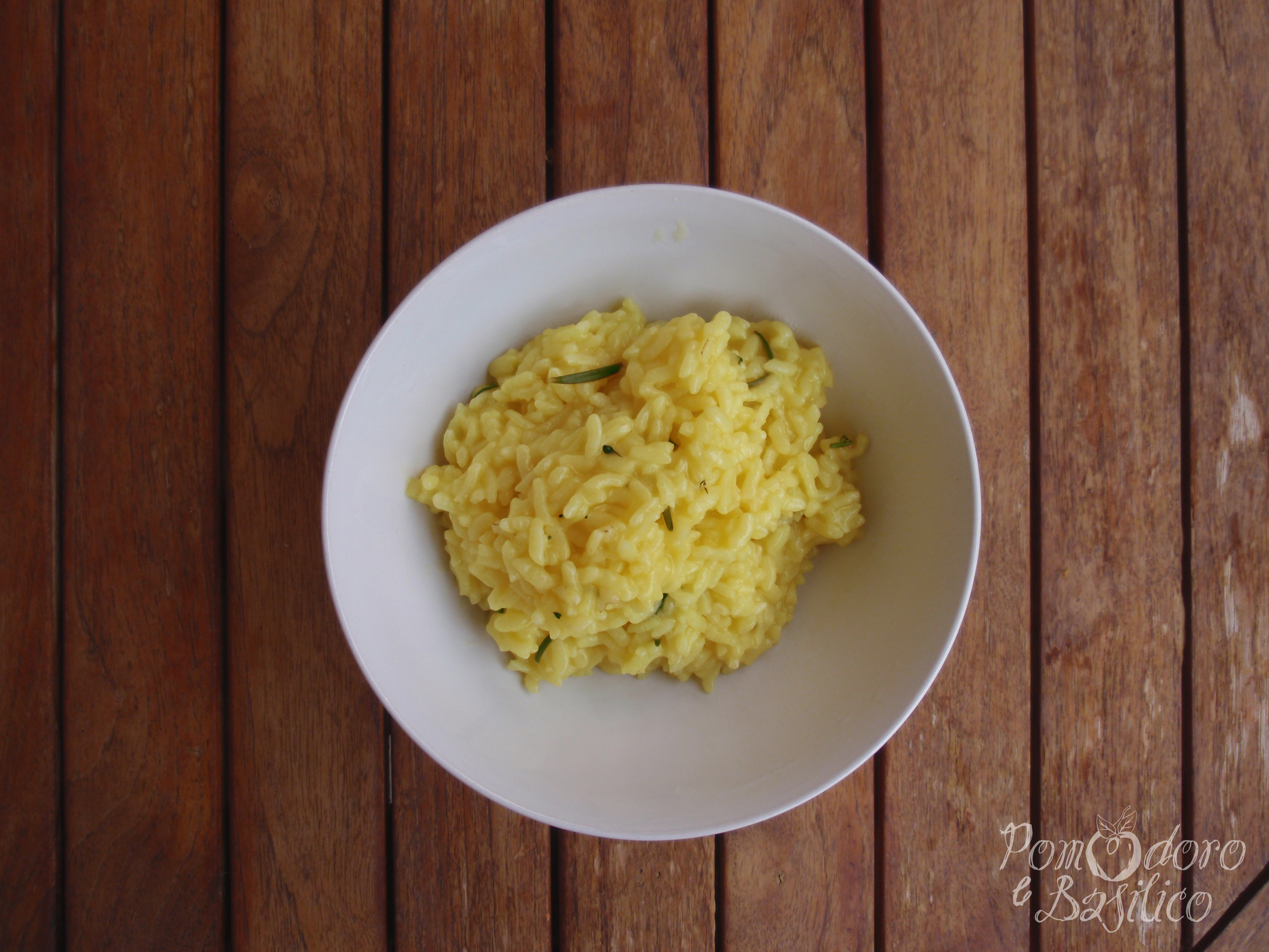 Risotto allo zafferano ed erbe aromatiche