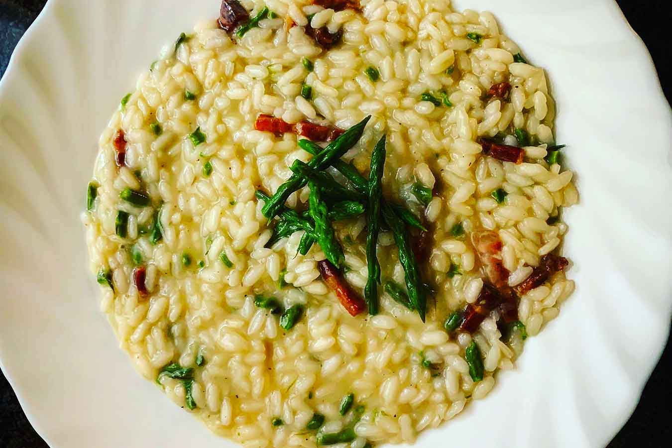 Risotto asparagi selvatici e pancetta croccante