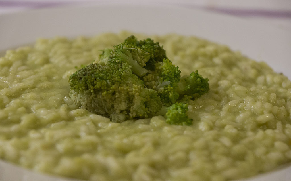 Risotto broccoli, pere e formaggio