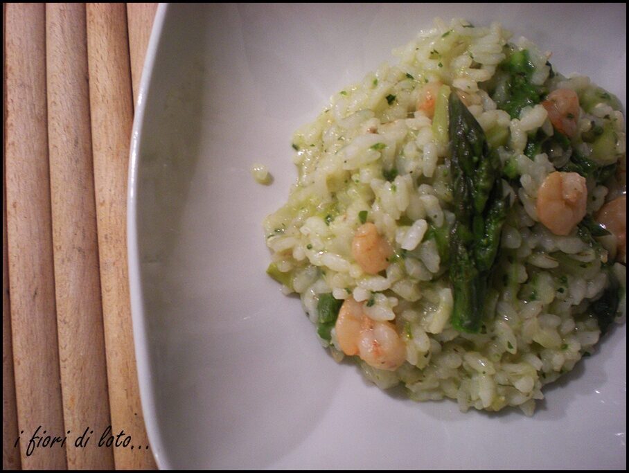 Risotto con asparagi e gamberetti