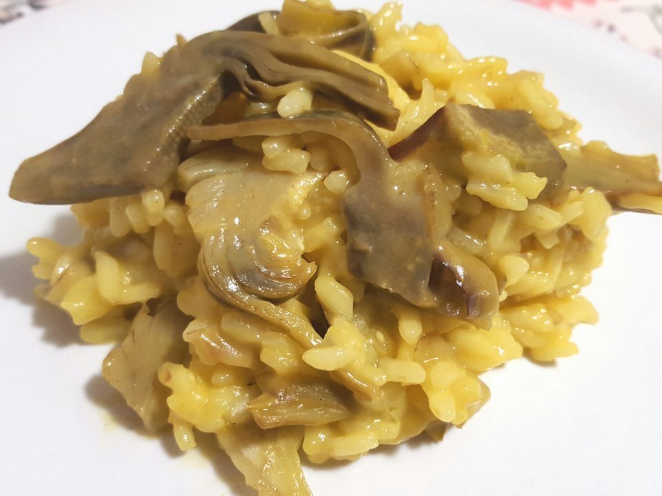 Risotto con carciofi e curcuma