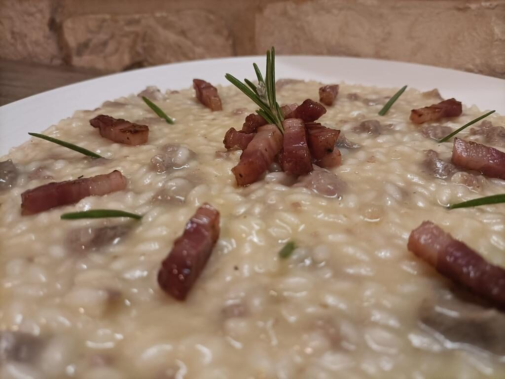 Risotto con carne di maiale: ricetta. piatto super saporito