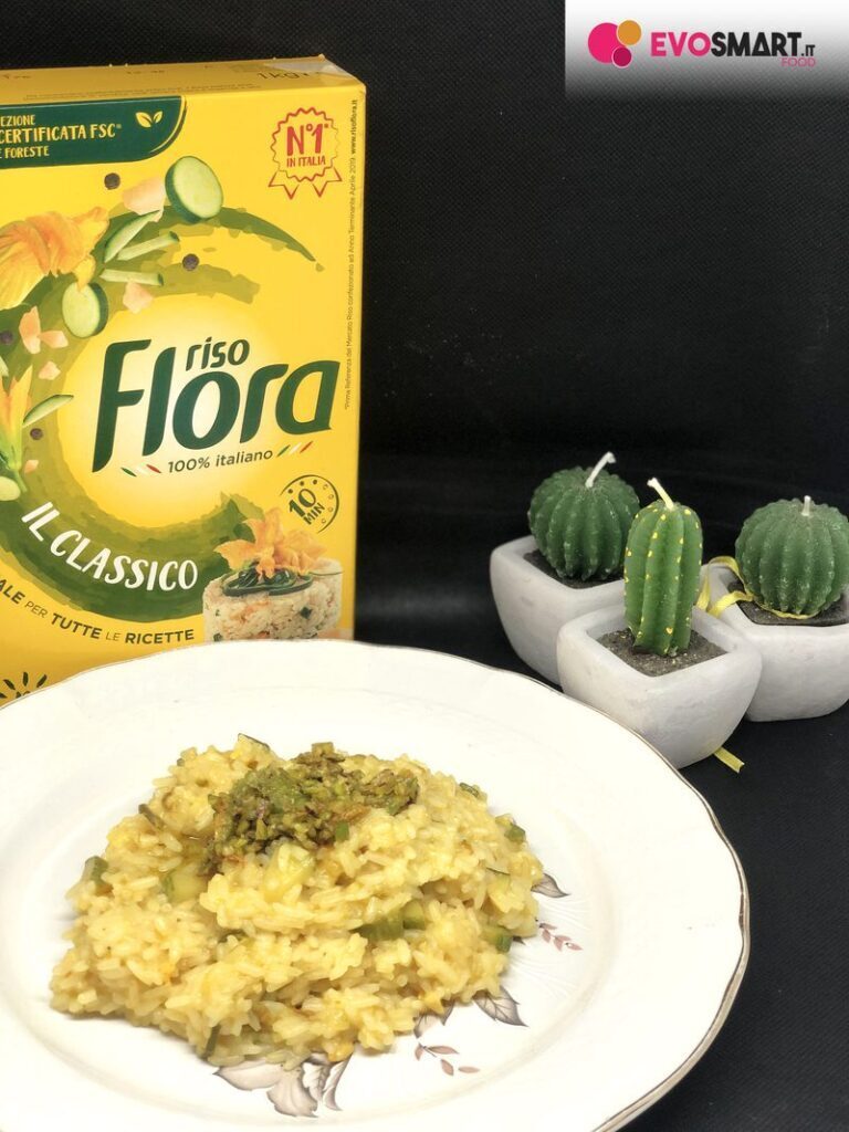 Risotto con fiori di zucca , zucchine e curcuma