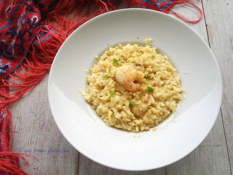 Risotto con gamberetti e zeste di limone