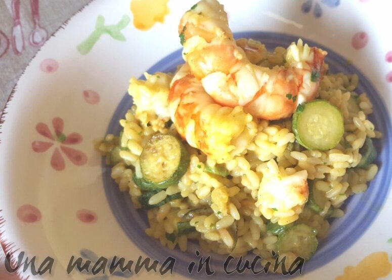 Risotto con gamberoni e zucchine alla curcuma