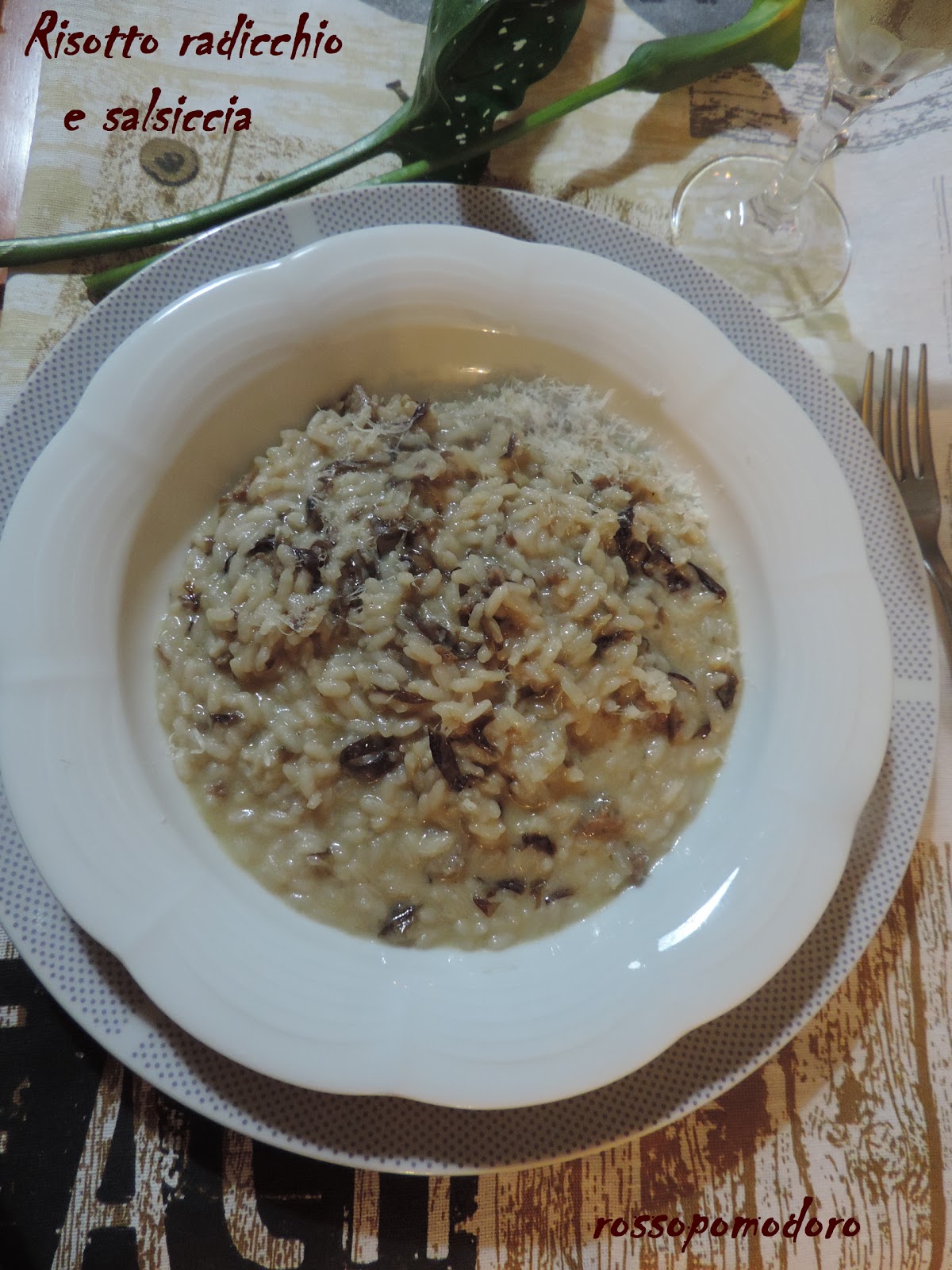Risotto con radicchio e salsiccia
