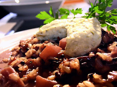 Risotto con radicchio e topinambur con quenelle di caprino