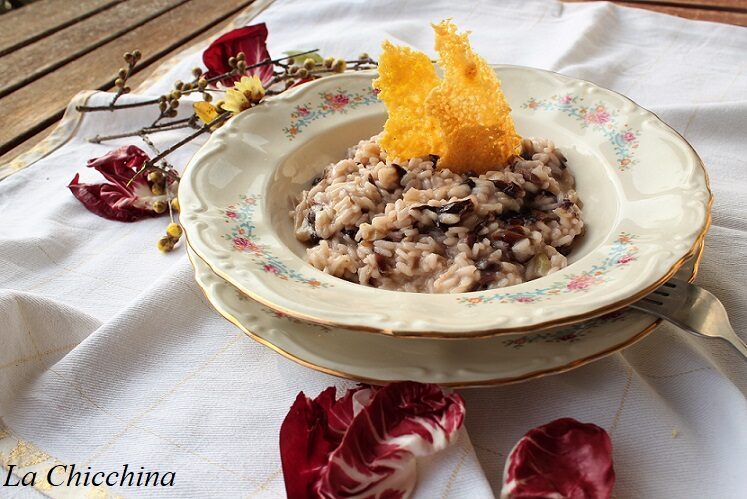 Risotto con radicchio, toma e cialda di parmigiano