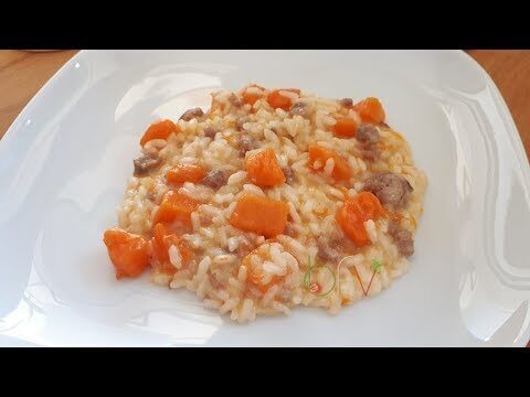RISOTTO CON ZUCCA E SALSICCIA - [videoricetta]