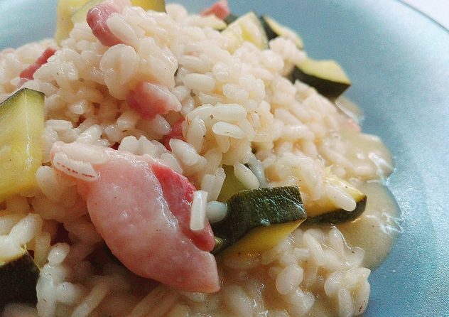 Risotto con zucchine e pancetta