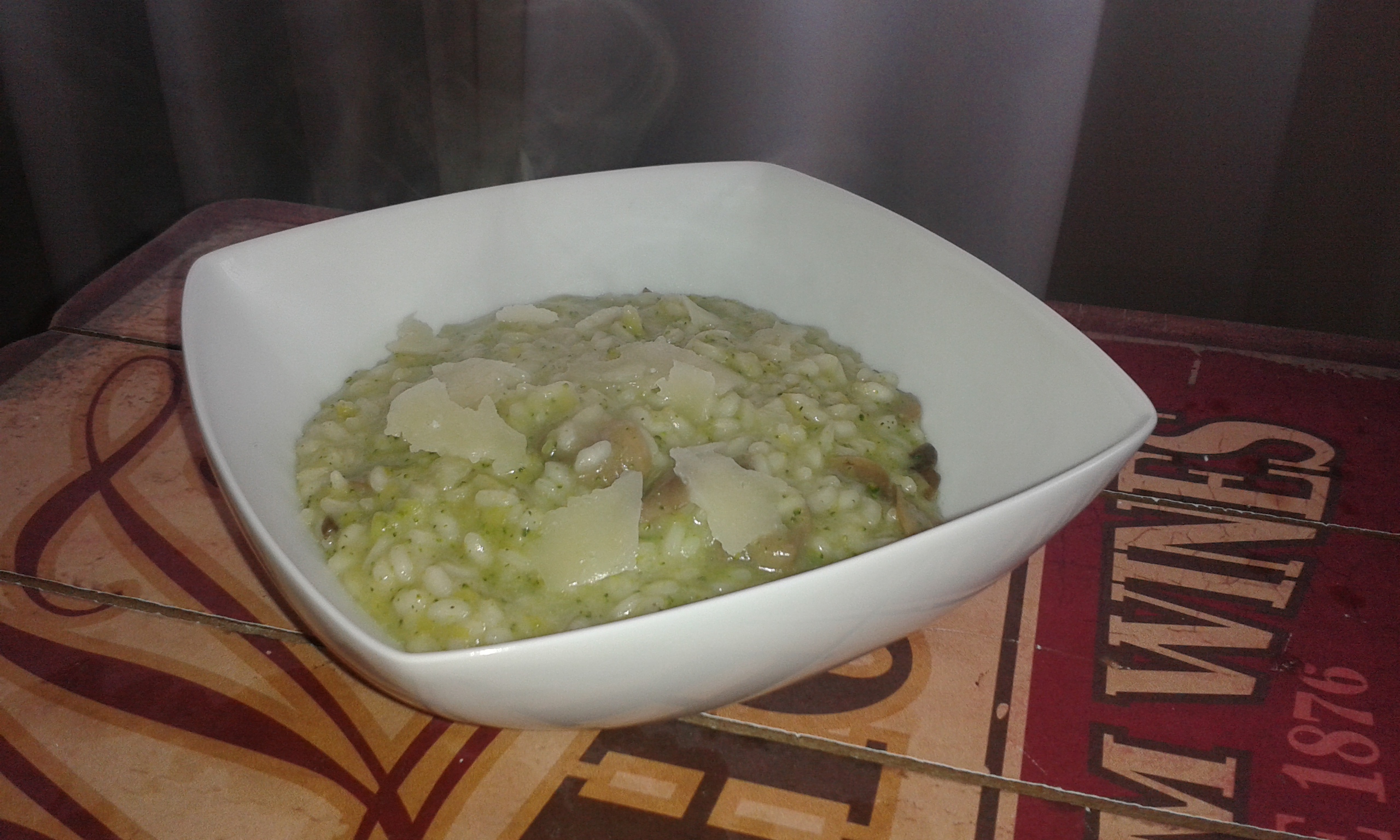 Risotto in crema di broccoli, champignon e pecorino