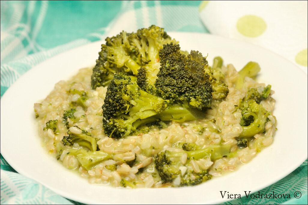 Risotto integrale cremoso con broccoli senza glutine
