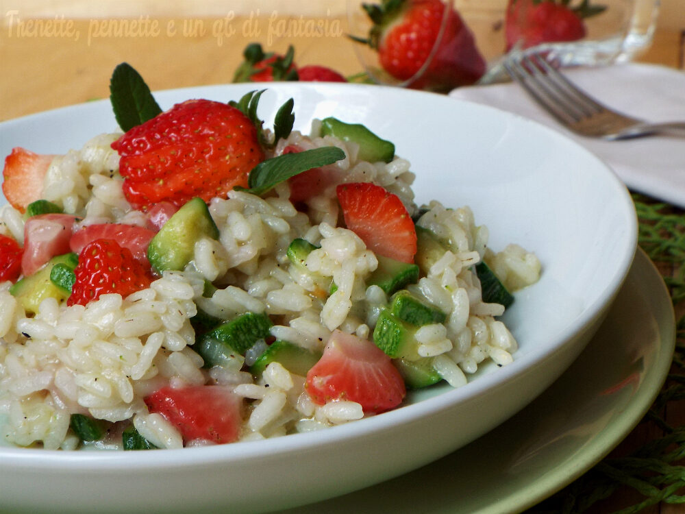 Risotto leggero con zucchine e fragole