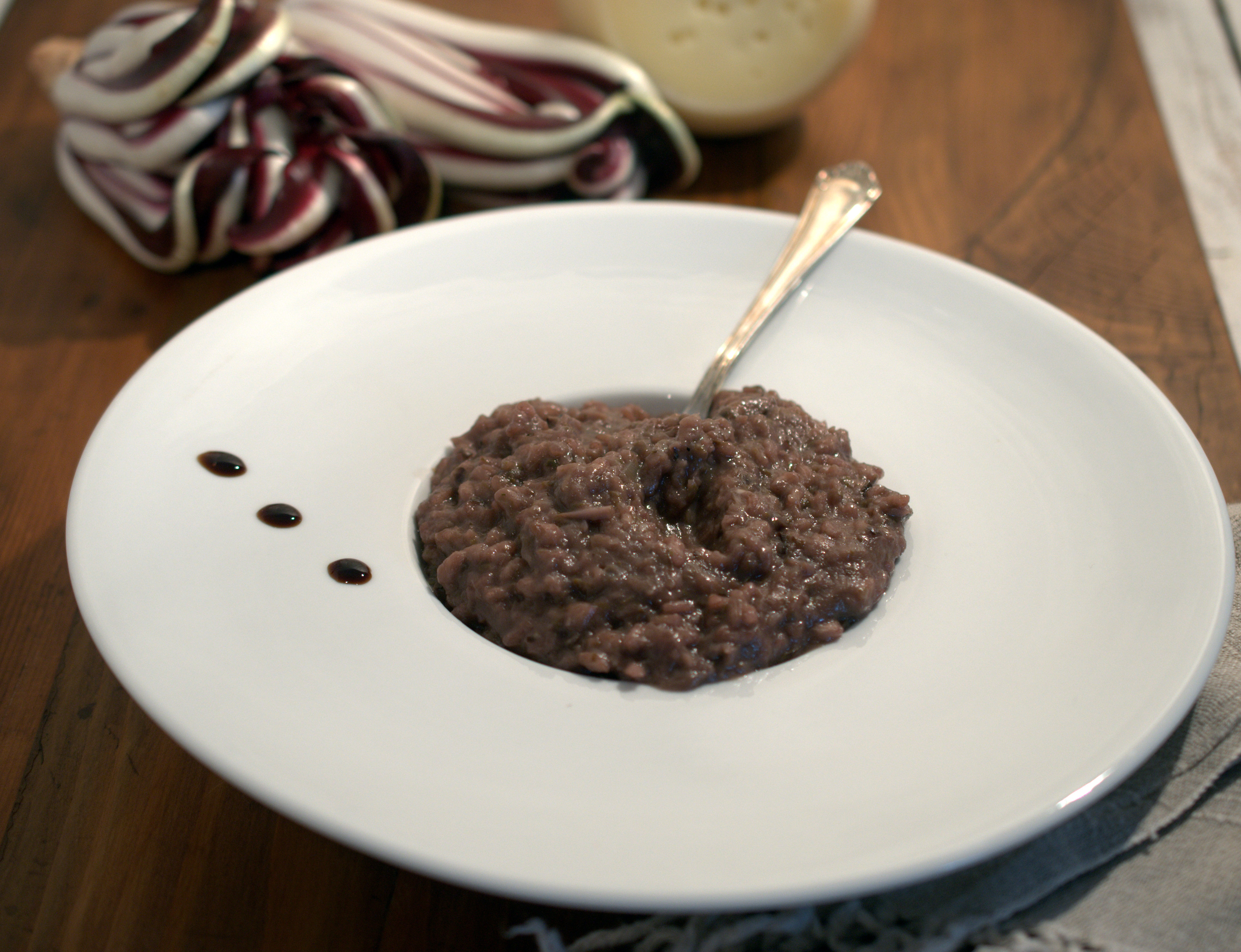 Risotto ubriaco al radicchio e caciocavallo