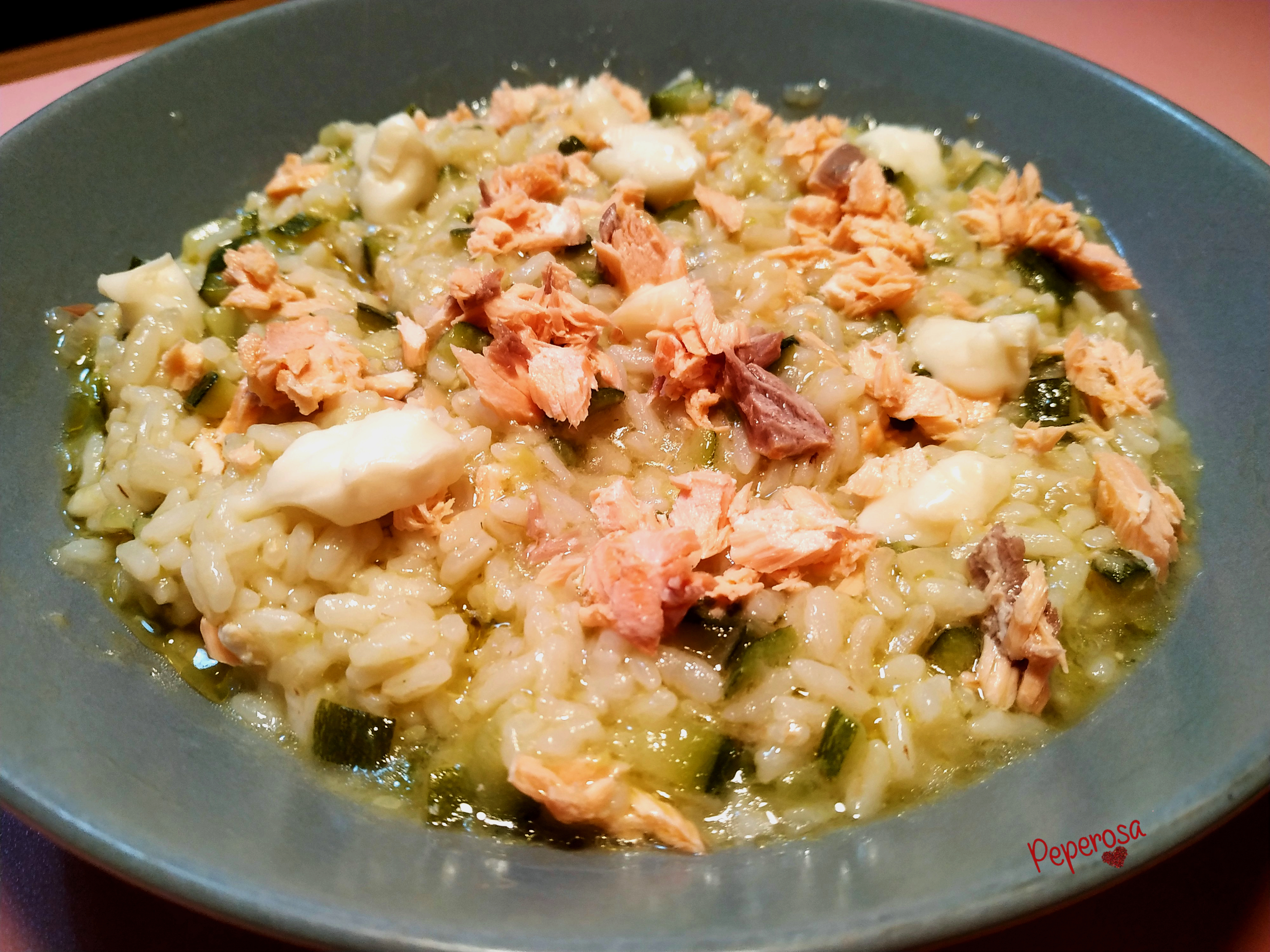 Risotto zucchine e salmone