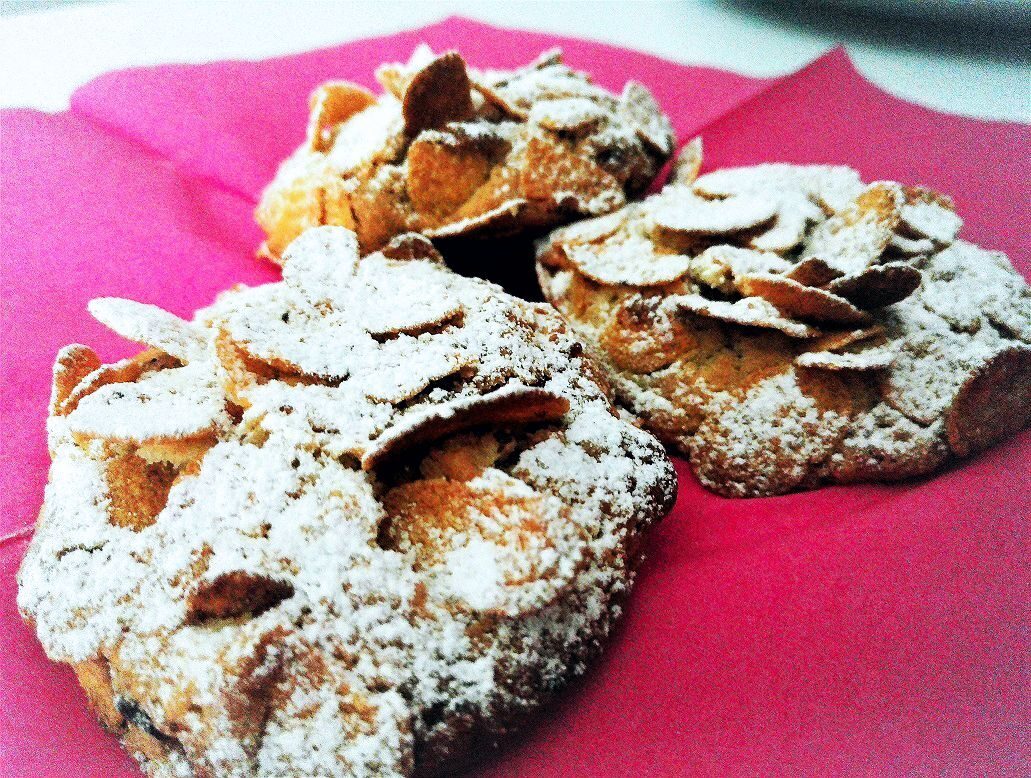 Rose del deserto con gocce di cioccolato