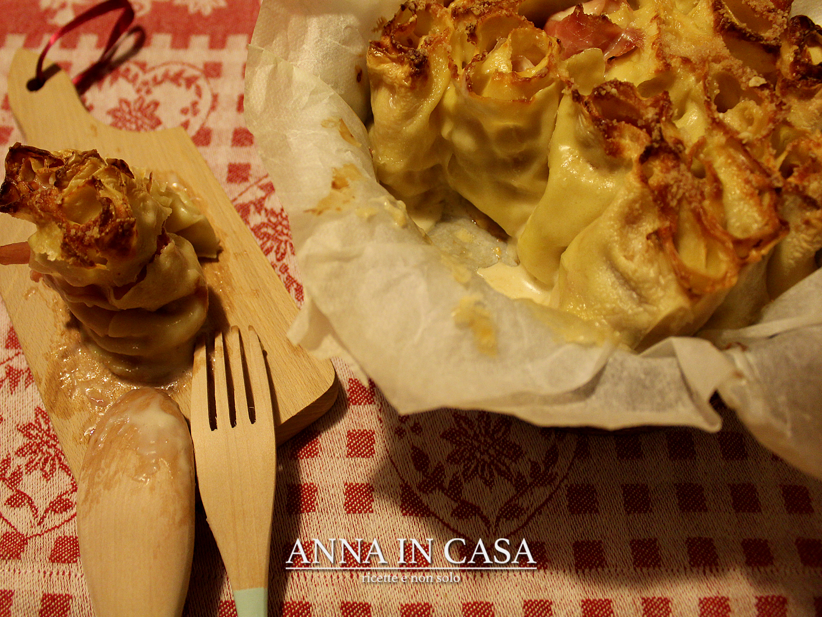 Rose di pasta con prosciutto