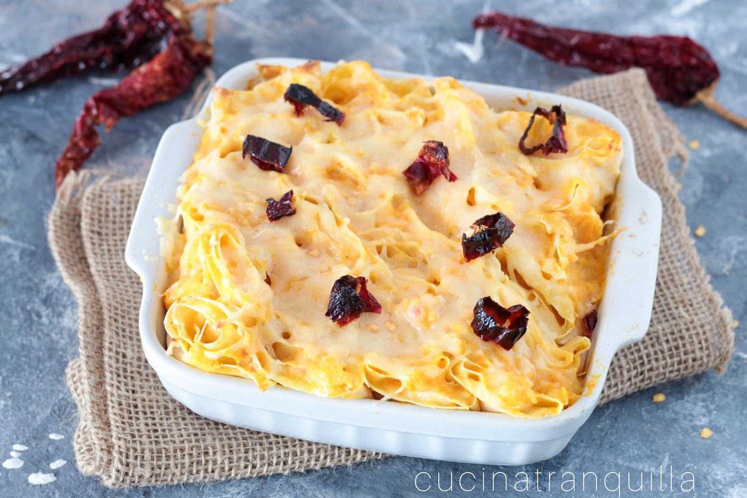 Rose di pasta sfoglia alla zucca