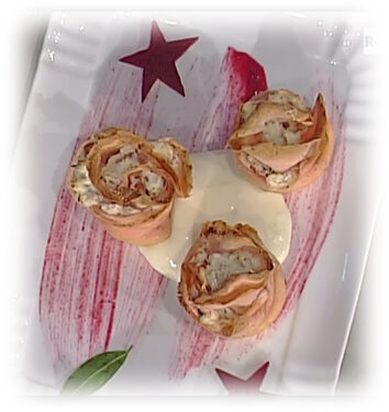 Rosette di crespella alla barbabietola con fonduta di fontina da la prova del cuoco