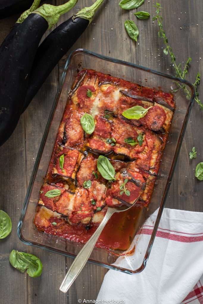 Rotolini di melanzane al forno: con mozzarella