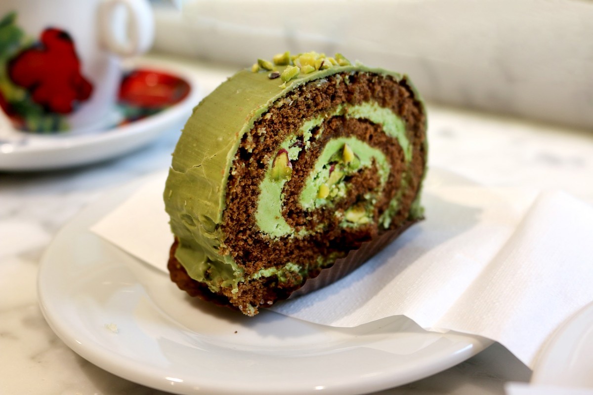 Rotolo al pistacchio e cioccolato