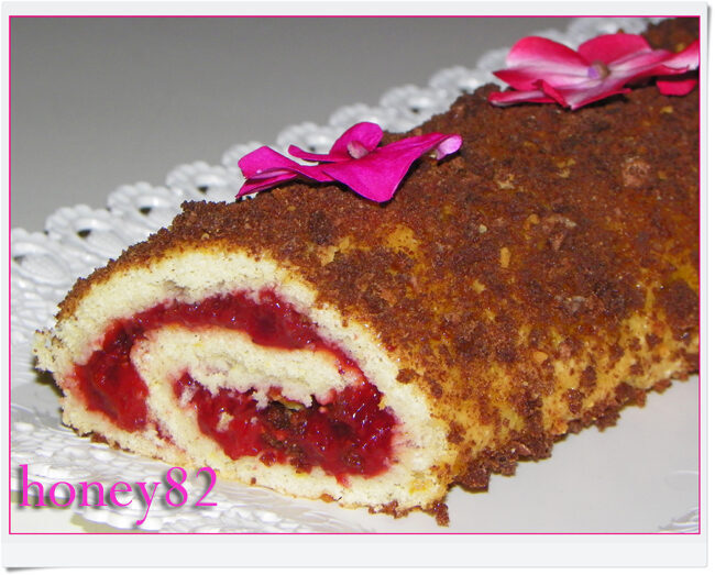 Rotolo con fragole e cioccolato