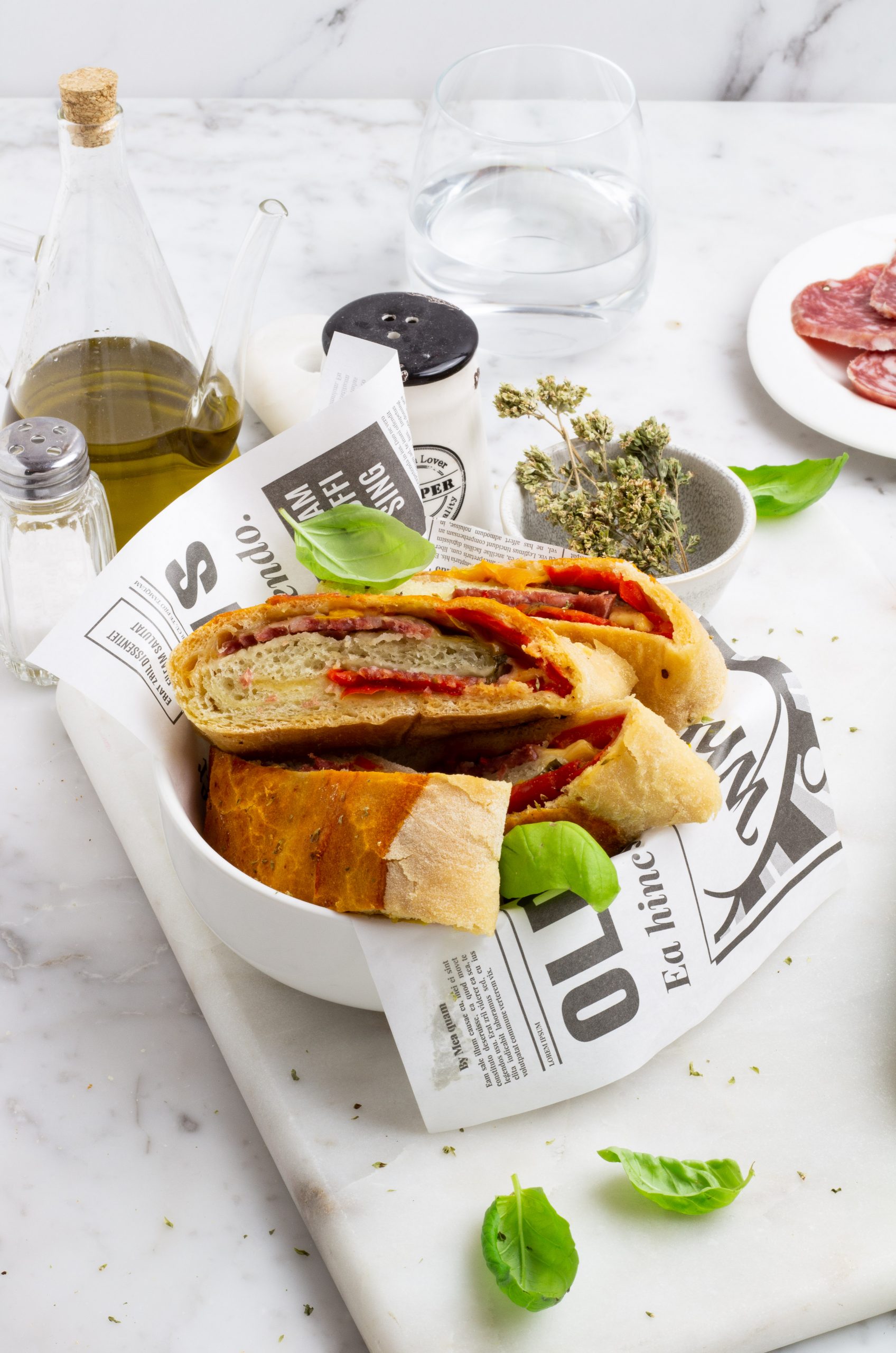 Rotolo con salame peperoni e scamorza
