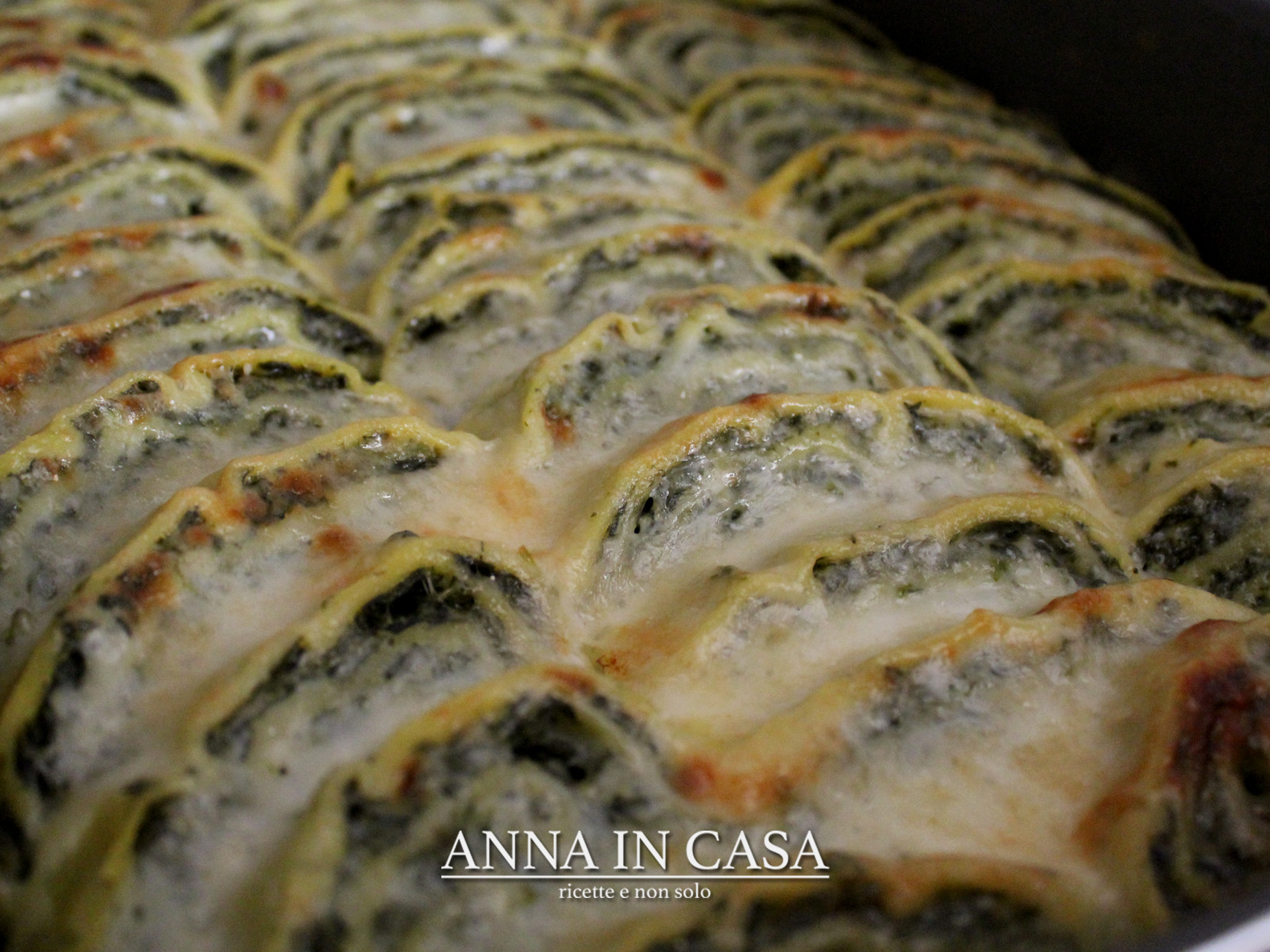 Rotolo di crêpes spinaci e ricotta