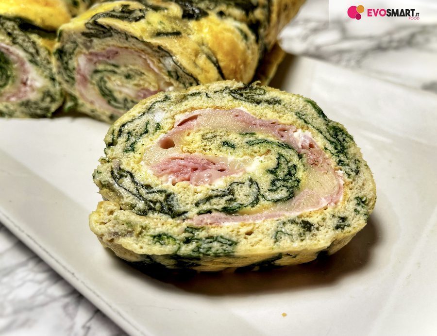 Rotolo di frittata agli spinaci: facile e veloce