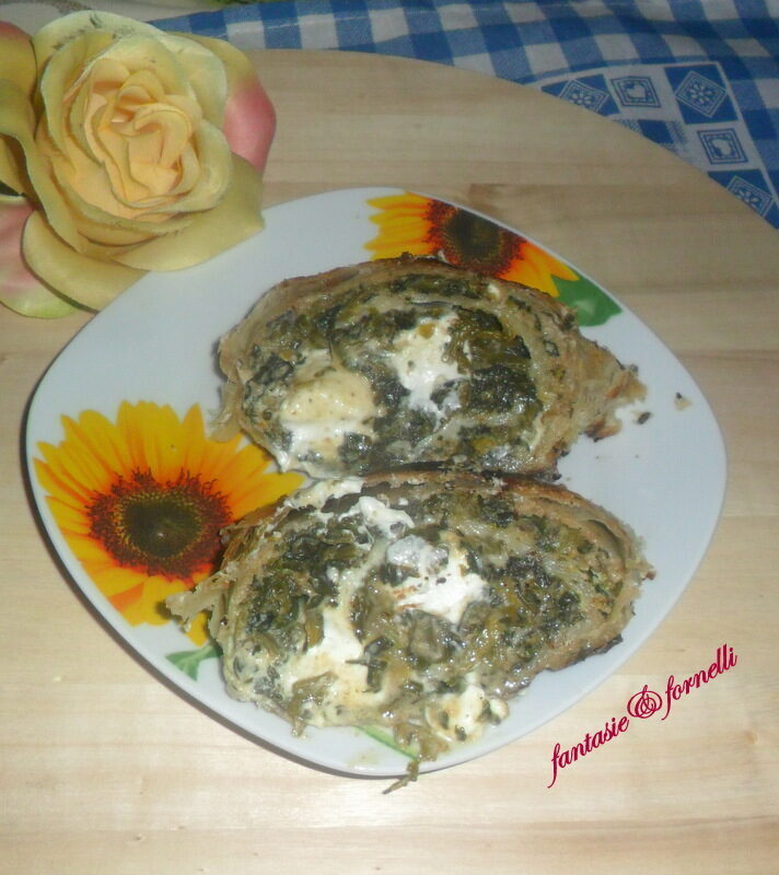 Rotolo di pasta sfoglia con spinaci e philadelphia