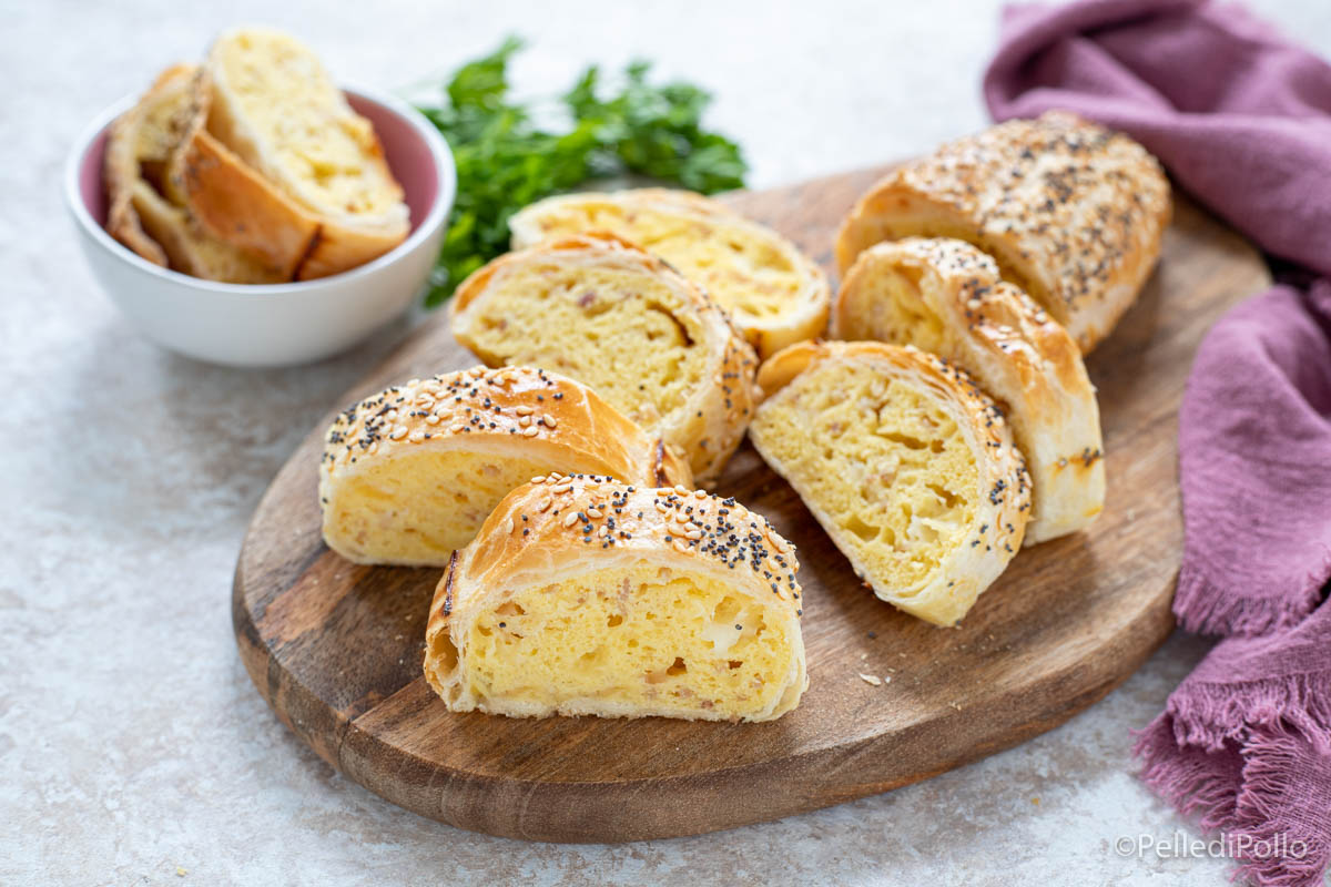 Rotolo di pasta sfoglia ripieno