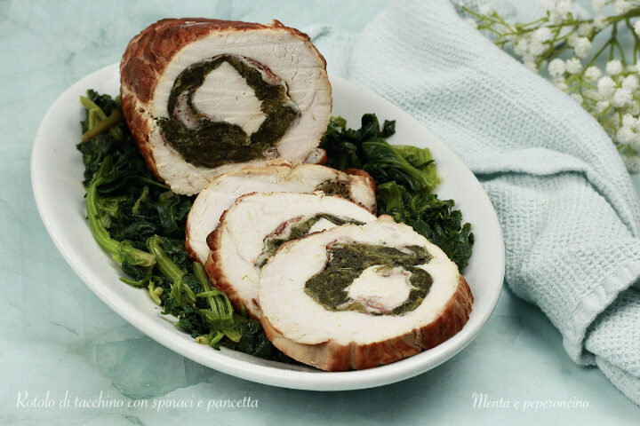 Rotolo di tacchino con spinaci e pancetta