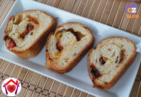 Rotolo salato alla provola e pomodorini confit con paprika