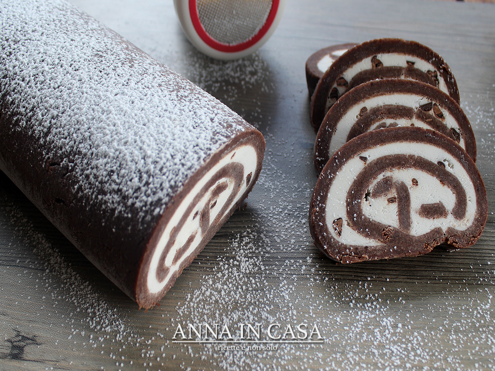 Rotolo senza cottura al cioccolato – ricetta passo passo