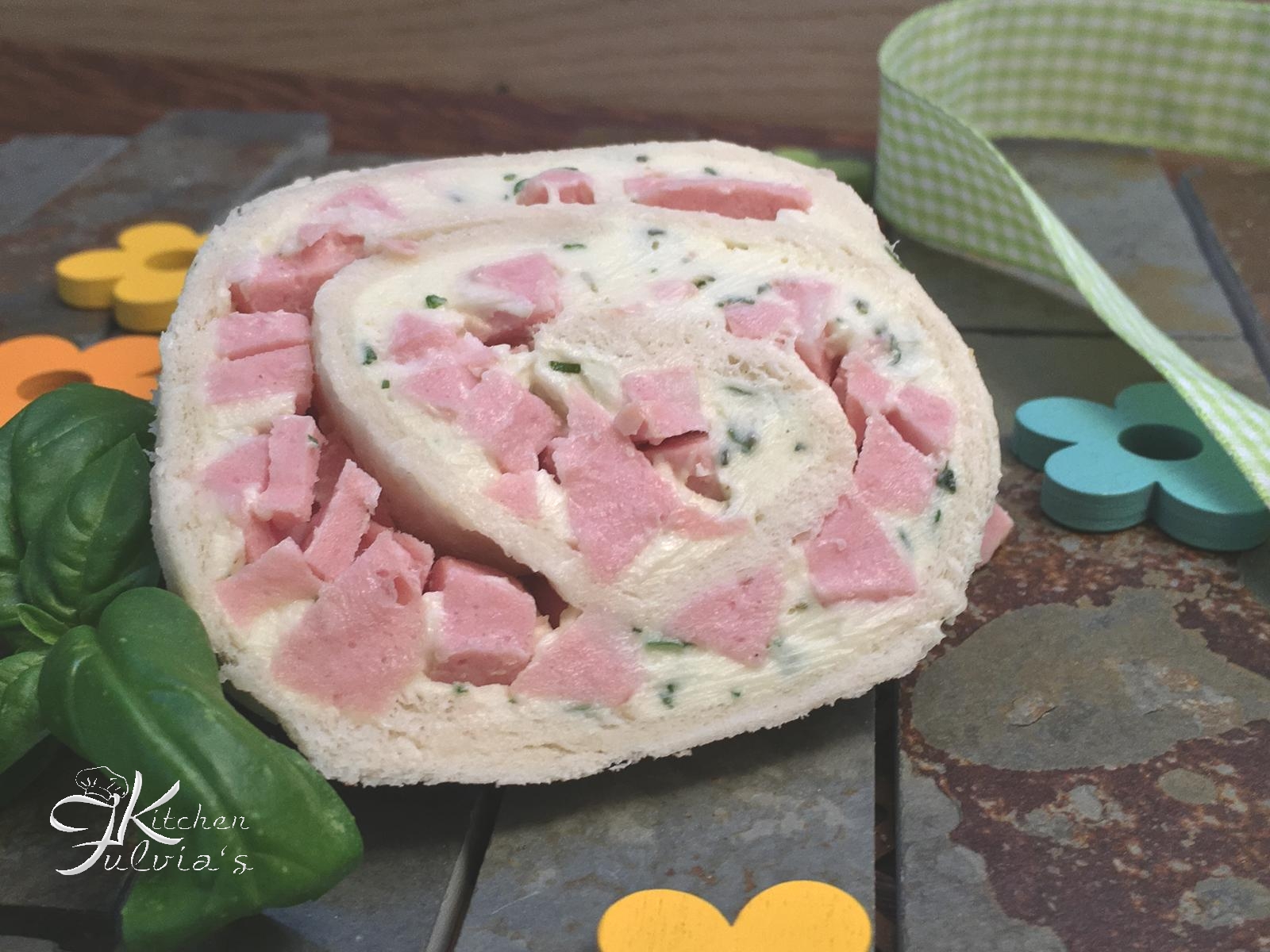 Rotolo stracchino e mortadella senza cottura
